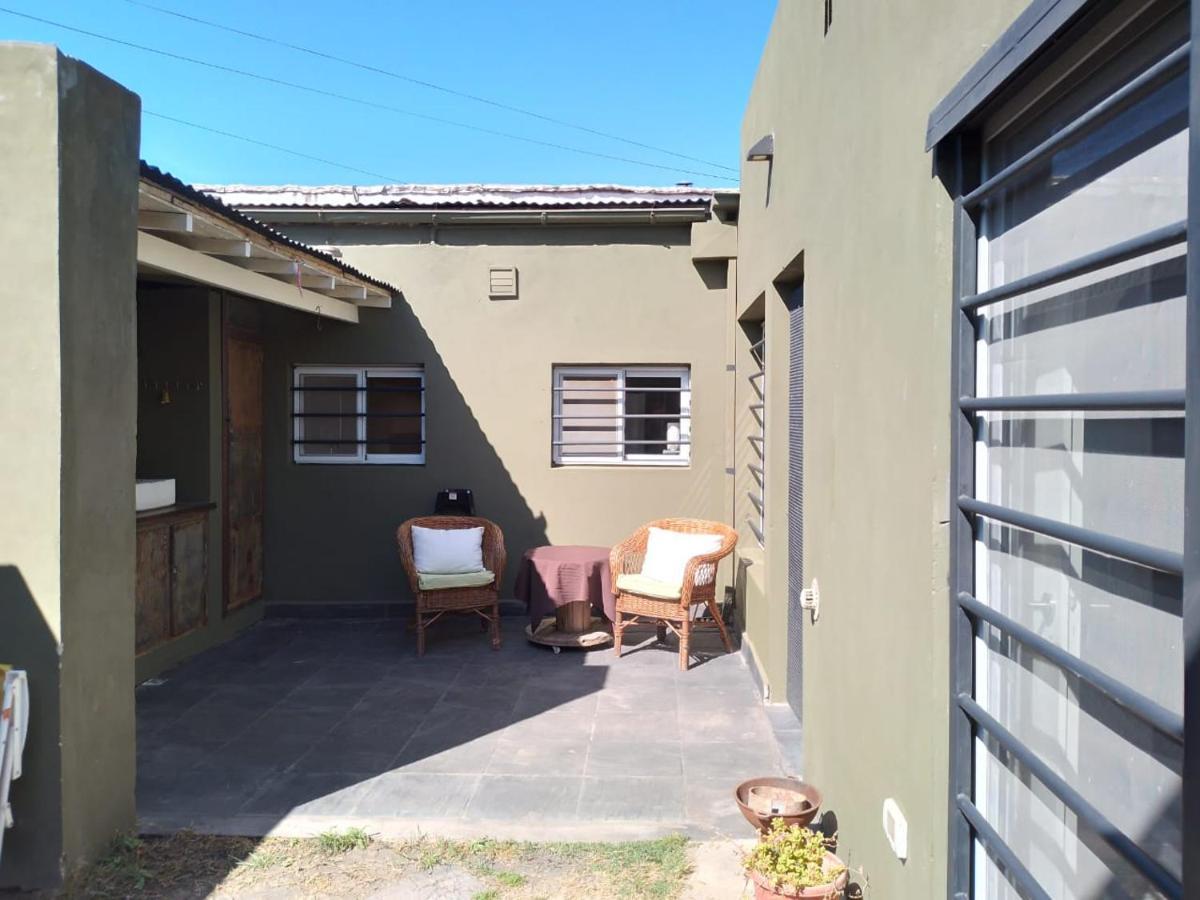 Holiday home Espectacular Casa Centro Laguna Parejas Chascomus